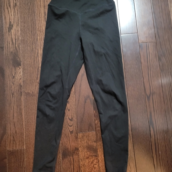 Leggings - Picture 2 of 3